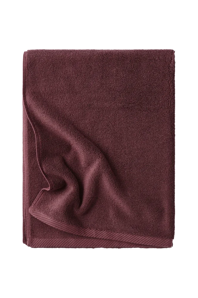Badehåndkle Elise 70 x 140 cm – Rød – Tekstiler | m v:5635315 Badehåndkle Elise 70 x 140 cm – Rød – Tekstiler | m v:5635315