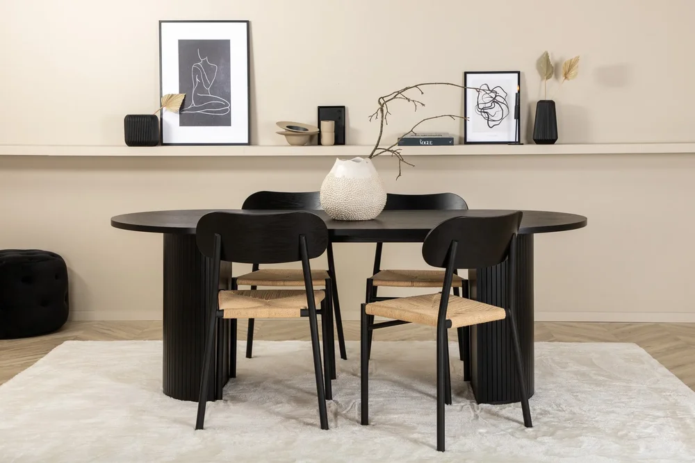 Bianca Spisegruppe 200 cm Oval med 4 Polar Stoler v:9158008 Bianca Spisegruppe 200 cm Oval med 4 Polar Stoler v:9158008