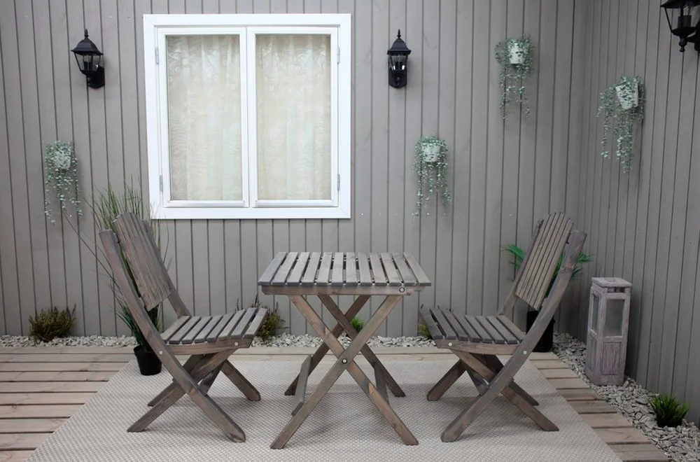 Utemøbelgruppe « Ekerö »-bord, 2 stoler, grå – Grå – Utemøbler & hage | m v:8701583