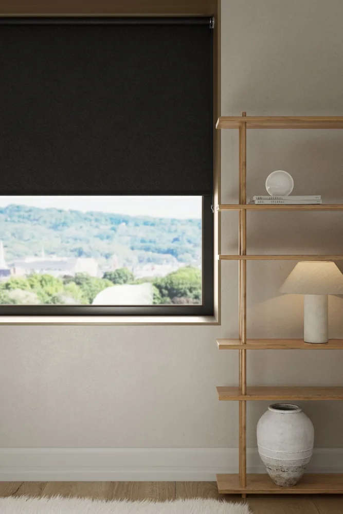 Lystett rullegardin svart – 160×185 cm v:3346800