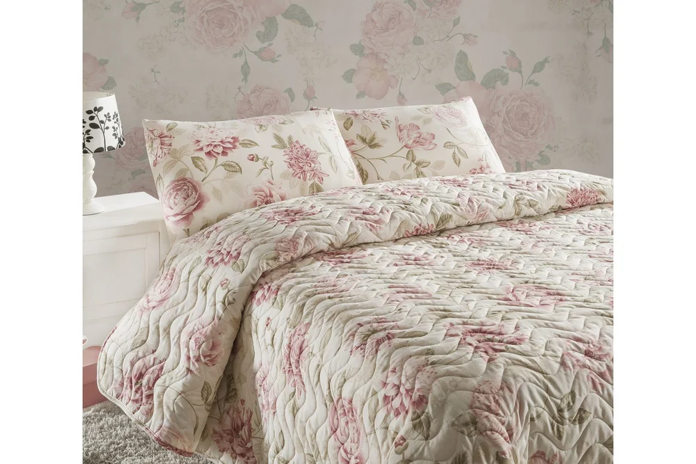 Sengeteppe Eponj Home Dobbelt 200x220+2 Putetrekk Quiltet v:9022670