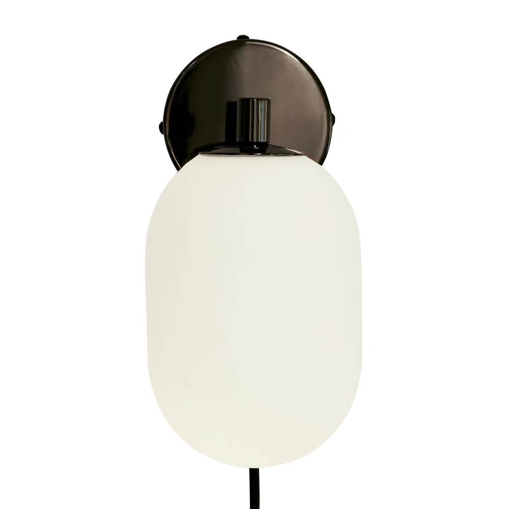 Noor Vegglampe, Opal / Sort v:2666267 Noor Vegglampe, Opal / Sort v:2666267